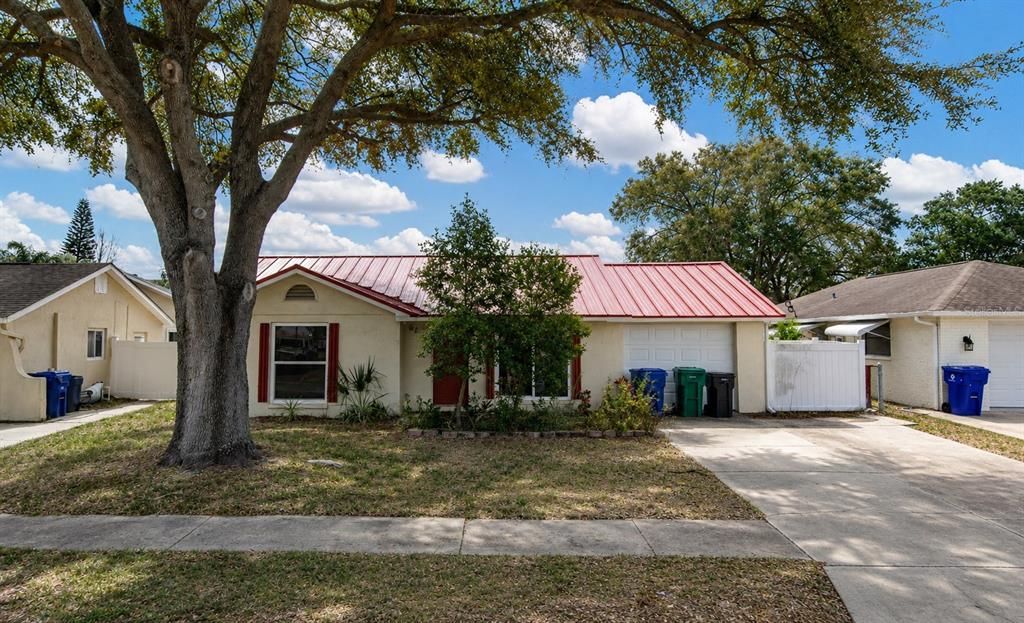 En Venta: $249,900 (3 camas, 2 baños, 1596 Pies cuadrados)