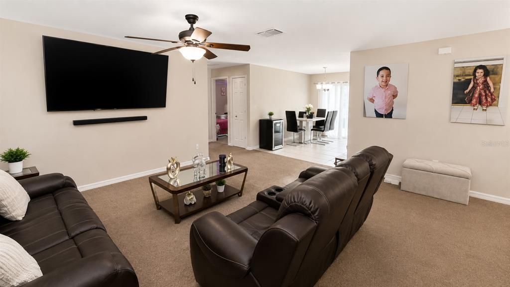 For Sale: $230,000 (3 beds, 2 baths, 1332 Square Feet)