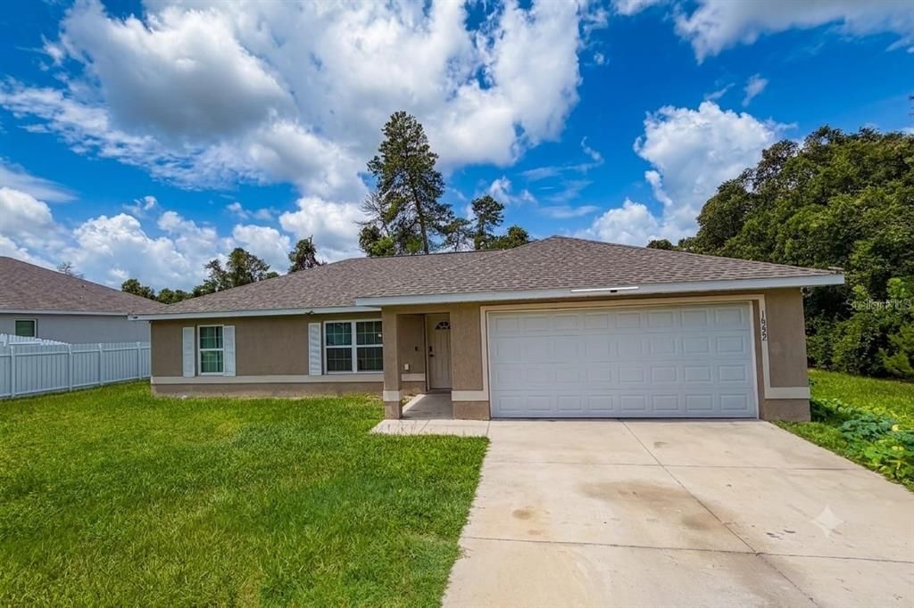 For Sale: $230,000 (3 beds, 2 baths, 1332 Square Feet)