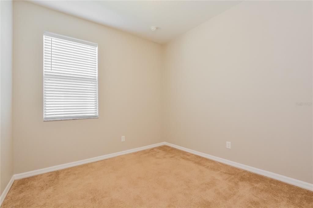 For Sale: $375,000 (3 beds, 2 baths, 2221 Square Feet)