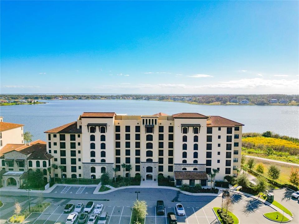 For Sale: $424,900 (3 beds, 3 baths, 1568 Square Feet)