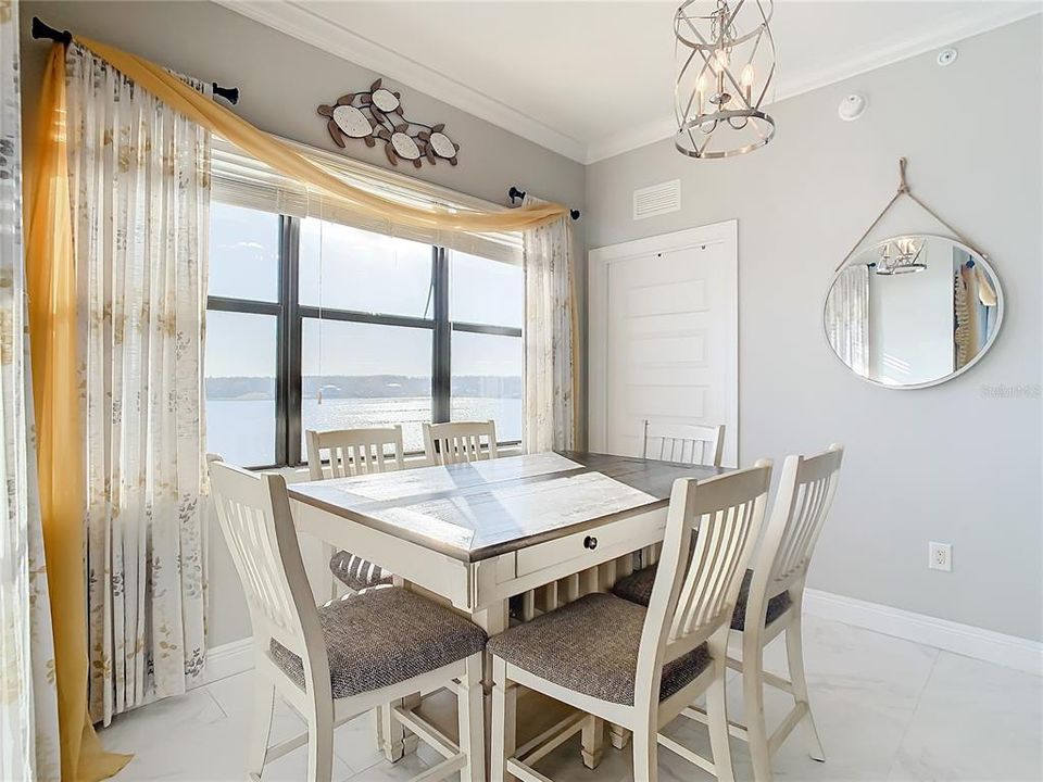 For Sale: $424,900 (3 beds, 3 baths, 1568 Square Feet)