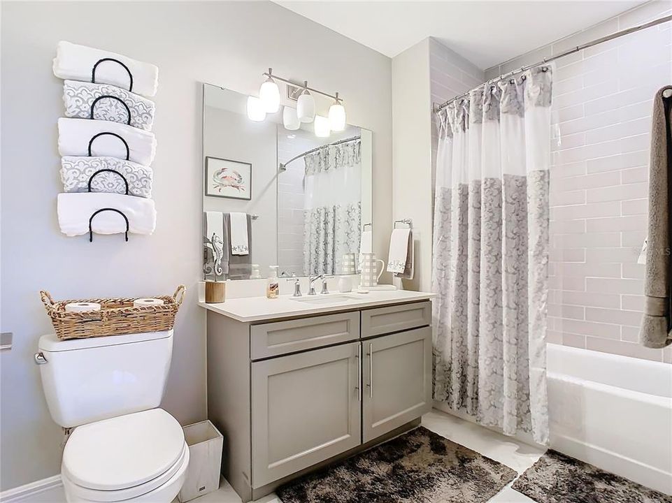 For Sale: $424,900 (3 beds, 3 baths, 1568 Square Feet)