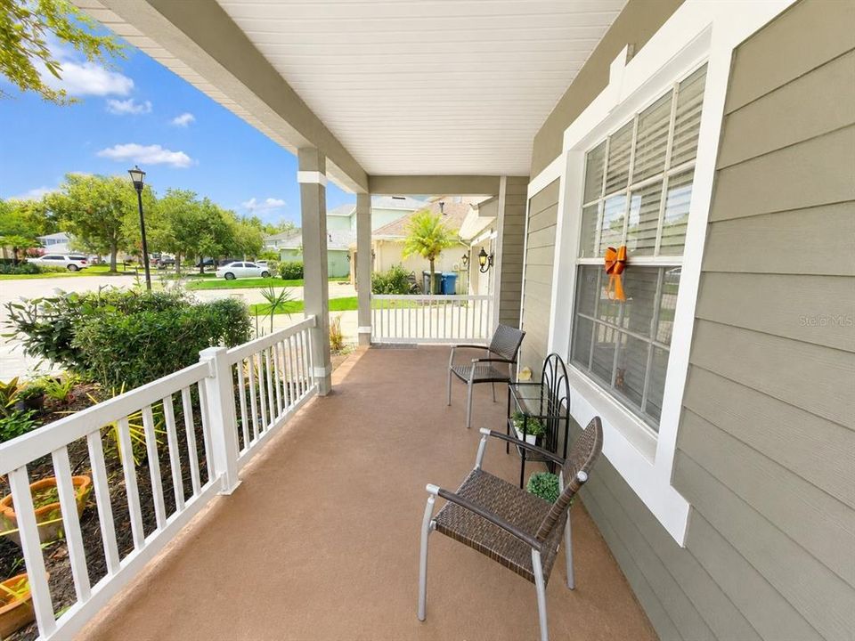 For Sale: $429,900 (4 beds, 3 baths, 2195 Square Feet)
