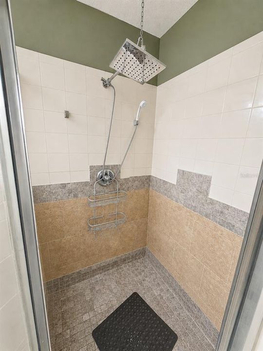 For Sale: $429,900 (4 beds, 3 baths, 2195 Square Feet)