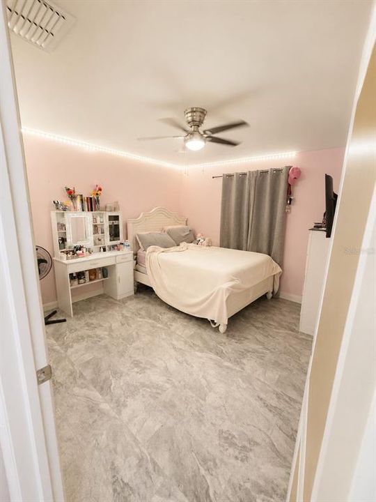 For Sale: $429,900 (4 beds, 3 baths, 2195 Square Feet)