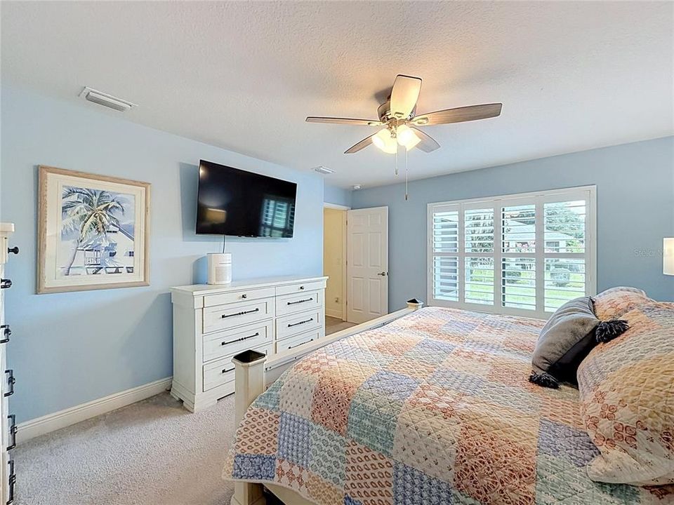For Sale: $339,900 (3 beds, 2 baths, 1668 Square Feet)