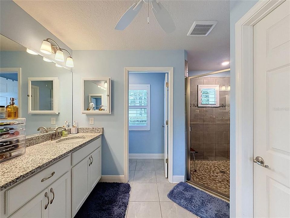 For Sale: $339,900 (3 beds, 2 baths, 1668 Square Feet)