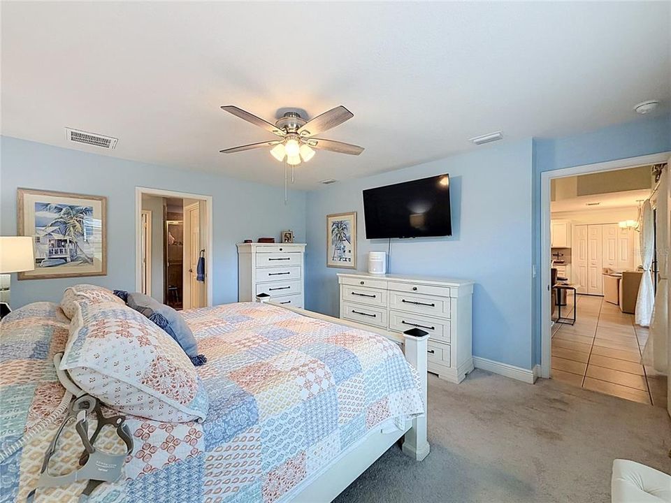 For Sale: $339,900 (3 beds, 2 baths, 1668 Square Feet)