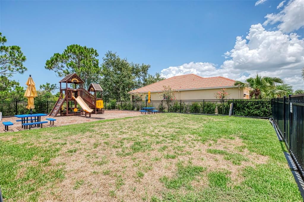 В аренду: $2,350 (2 спален, 2 ванн, 1463 Квадратных фут)