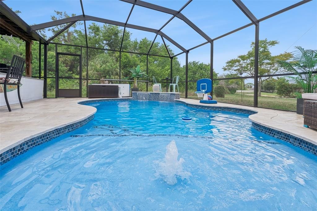 En Venta: $599,900 (4 camas, 2 baños, 2719 Pies cuadrados)