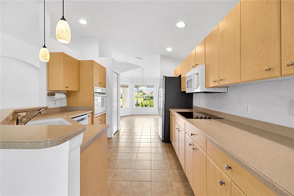 En Venta: $399,900 (3 camas, 2 baños, 1793 Pies cuadrados)