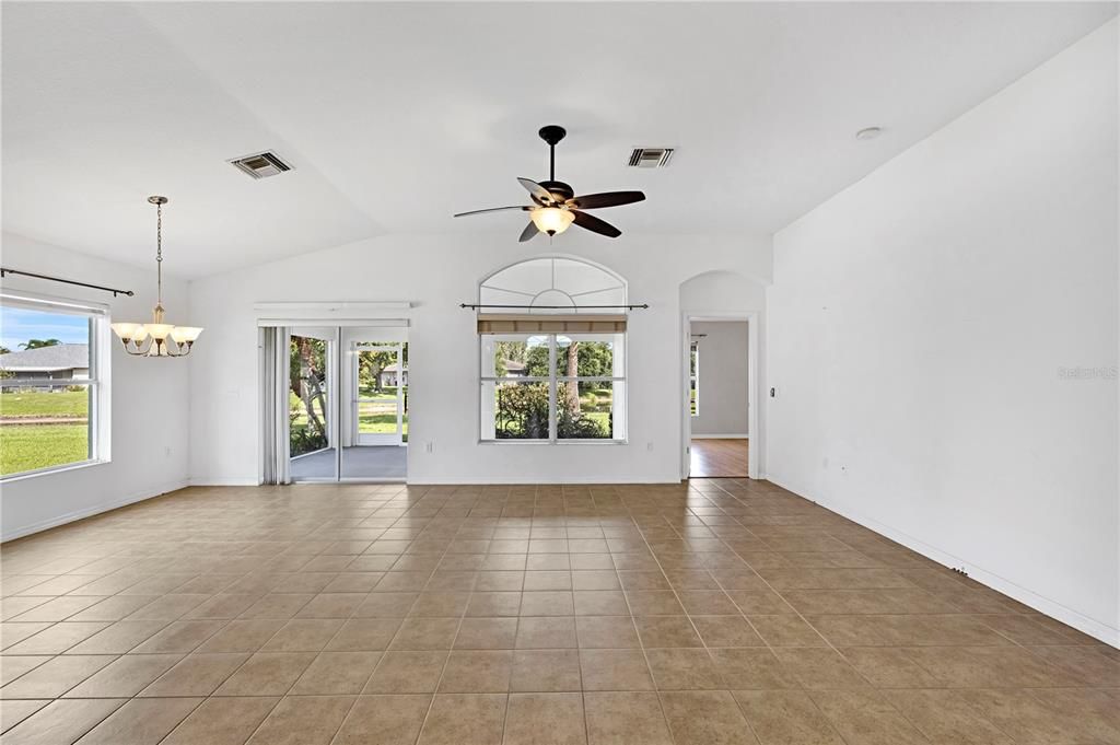 En Venta: $399,900 (3 camas, 2 baños, 1793 Pies cuadrados)