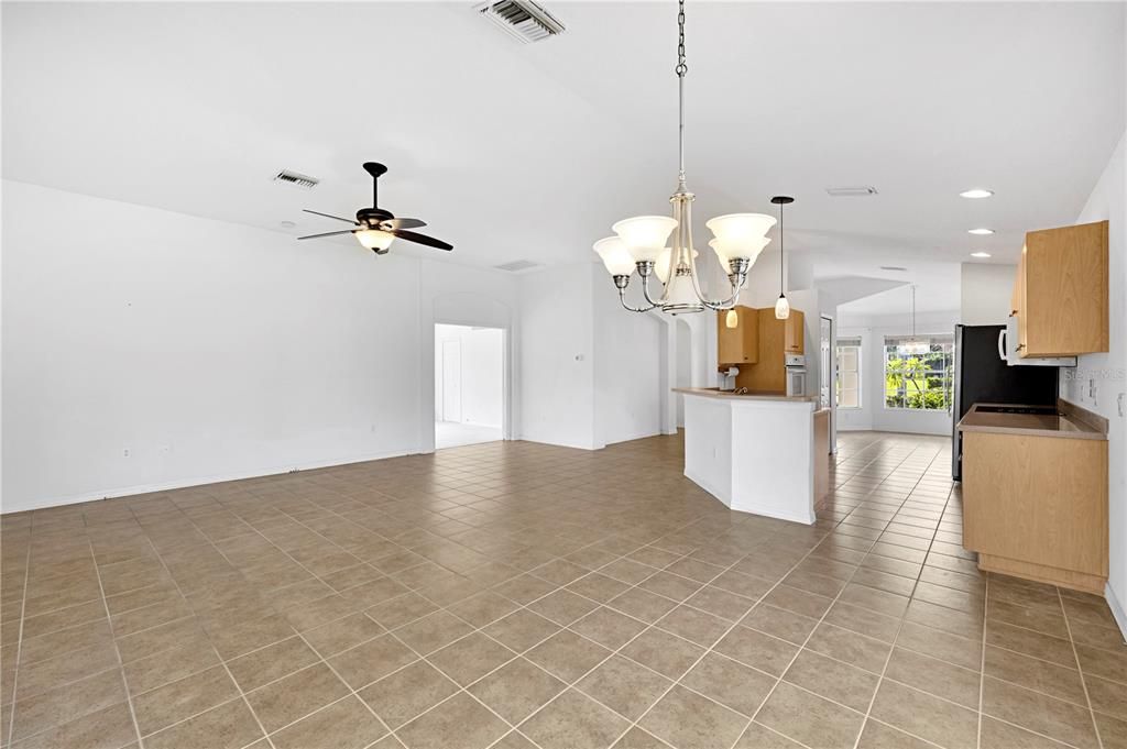 En Venta: $399,900 (3 camas, 2 baños, 1793 Pies cuadrados)