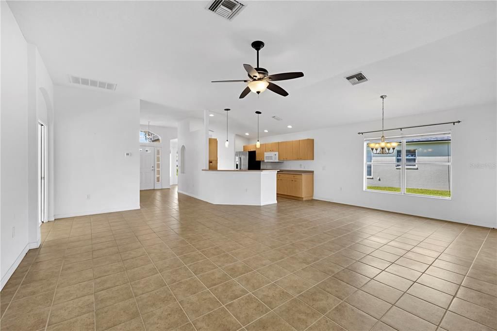 En Venta: $399,900 (3 camas, 2 baños, 1793 Pies cuadrados)