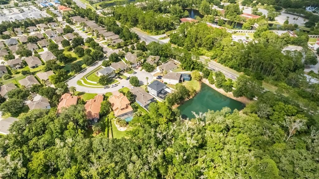 En Venta: $750,000 (4 camas, 2 baños, 2424 Pies cuadrados)