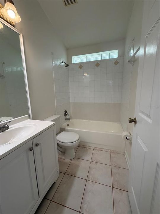 For Rent: $2,600 (3 beds, 2 baths, 1559 Square Feet)