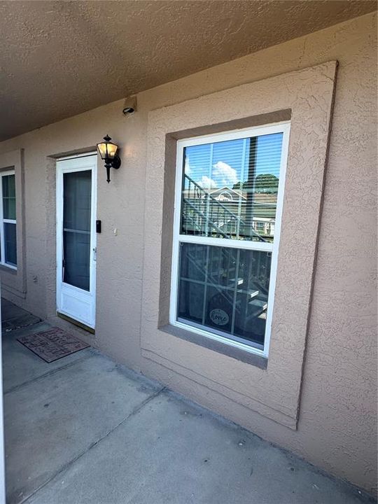 For Sale: $139,900 (2 beds, 1 baths, 835 Square Feet)