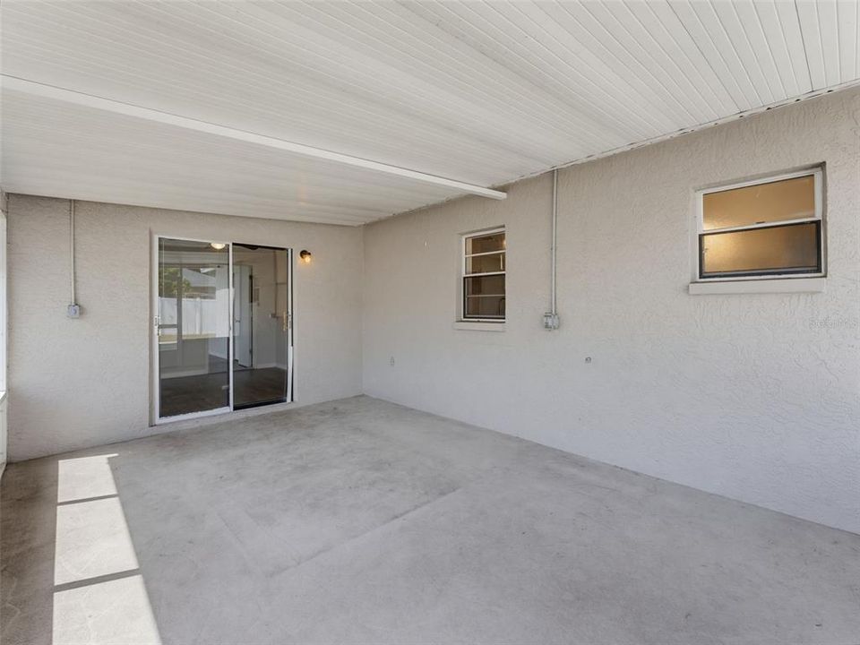 На продажу: $281,900 (3 спален, 2 ванн, 1442 Квадратных фут)