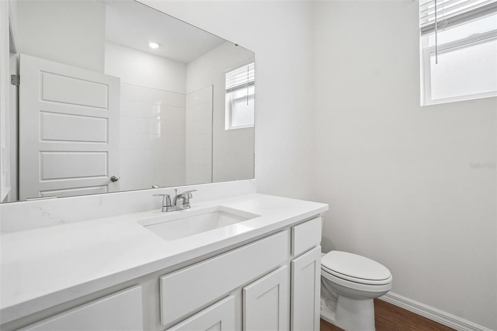 En Venta: $454,900 (4 camas, 3 baños, 2336 Pies cuadrados)