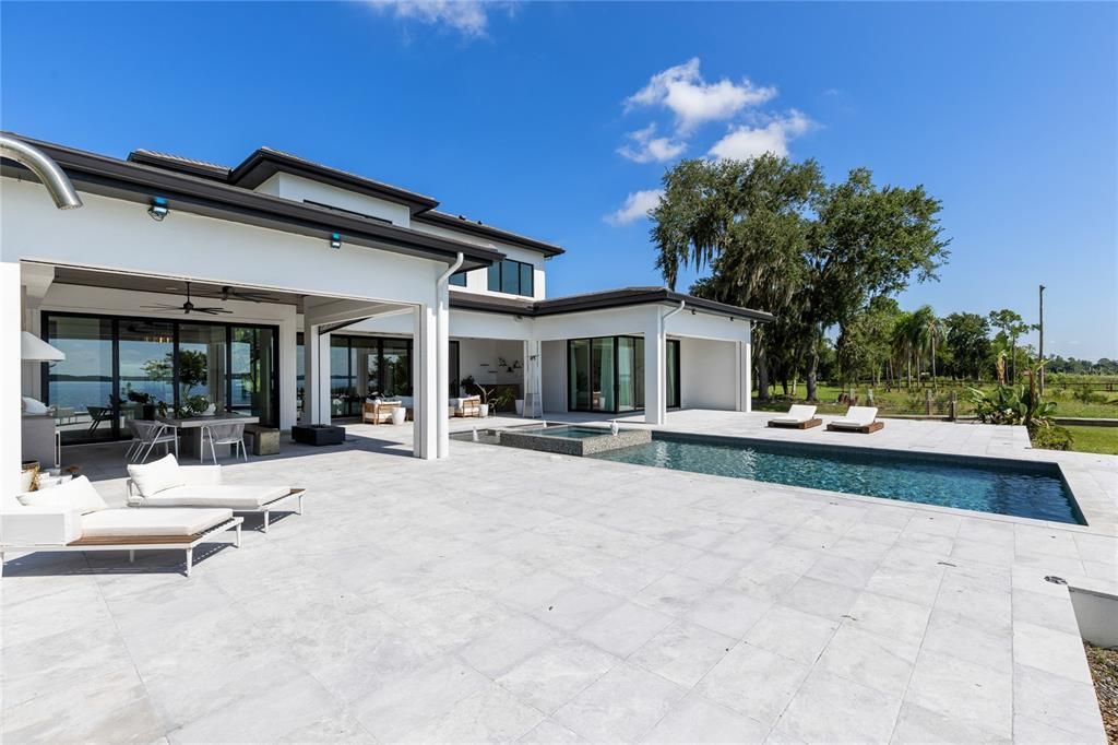 На продажу: $6,995,000 (6 спален, 5 ванн, 7058 Квадратных фут)