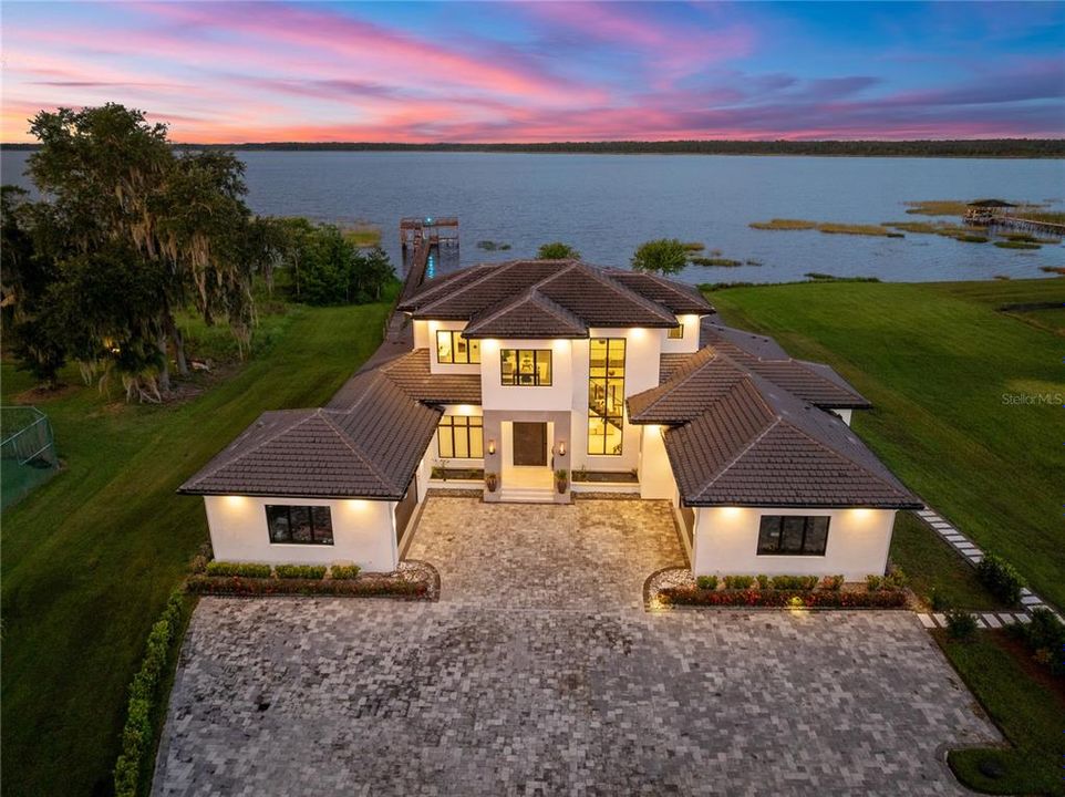 На продажу: $6,995,000 (6 спален, 5 ванн, 7058 Квадратных фут)