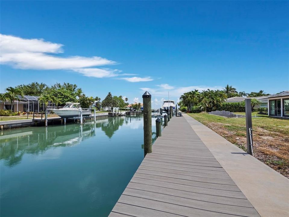 For Sale: $1,999,000 (3 beds, 2 baths, 2934 Square Feet)