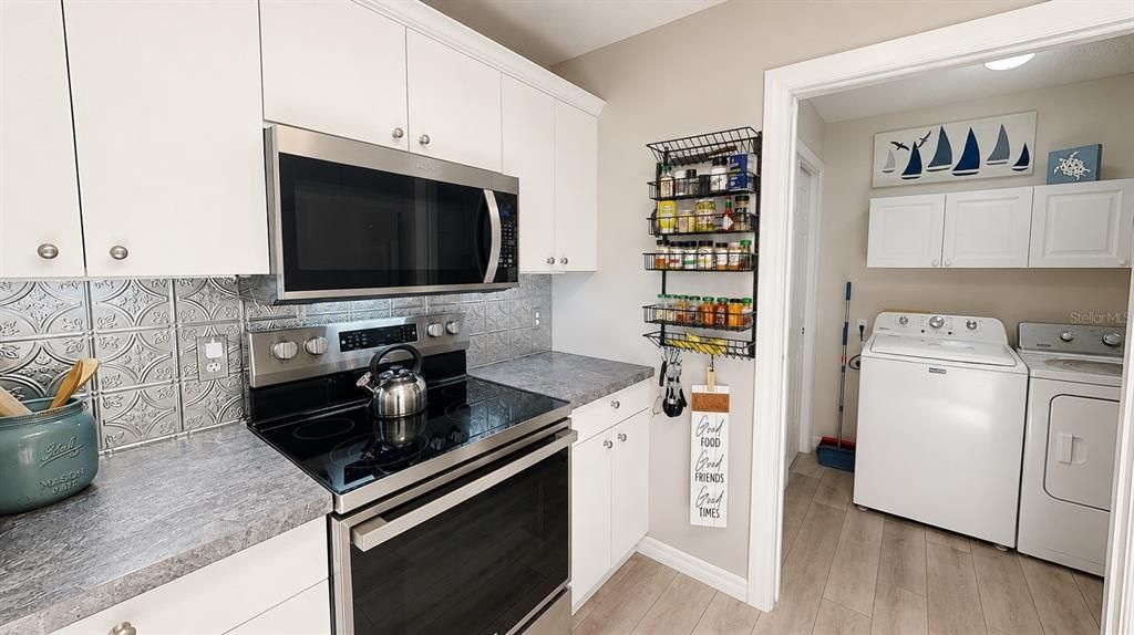 Activo con contrato: $265,000 (2 camas, 2 baños, 1143 Pies cuadrados)