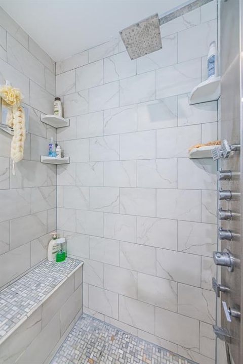 For Sale: $490,000 (4 beds, 3 baths, 1820 Square Feet)
