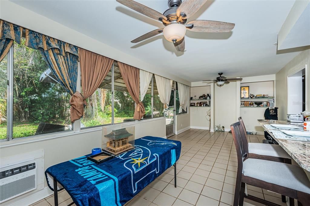 For Sale: $490,000 (4 beds, 3 baths, 1820 Square Feet)