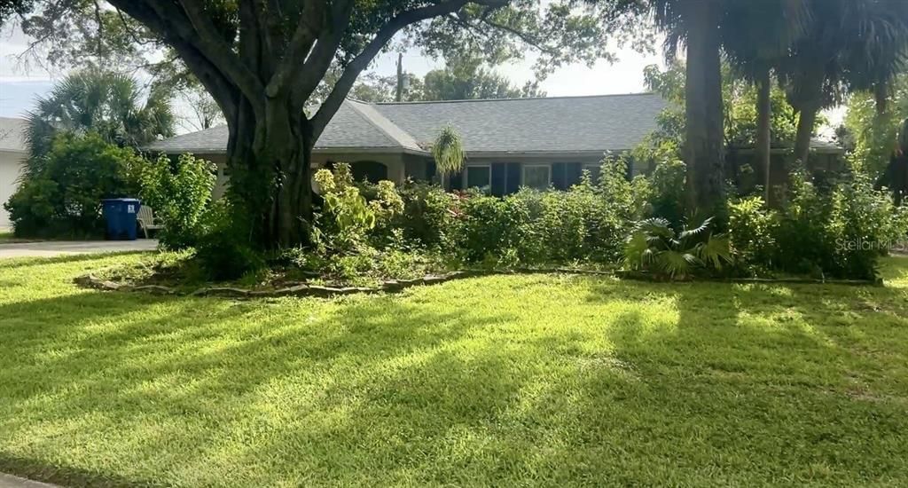 For Sale: $490,000 (4 beds, 3 baths, 1820 Square Feet)