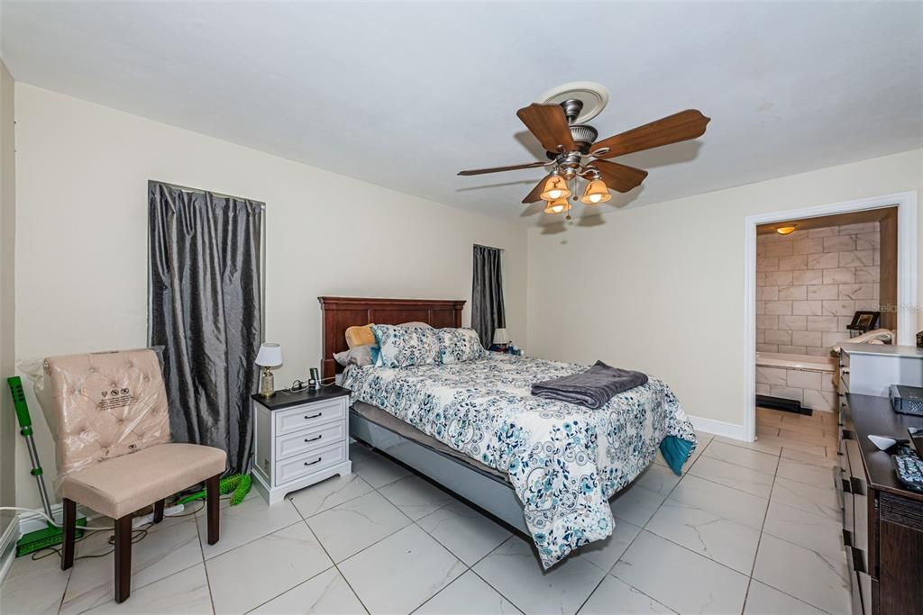 For Sale: $490,000 (4 beds, 3 baths, 1820 Square Feet)