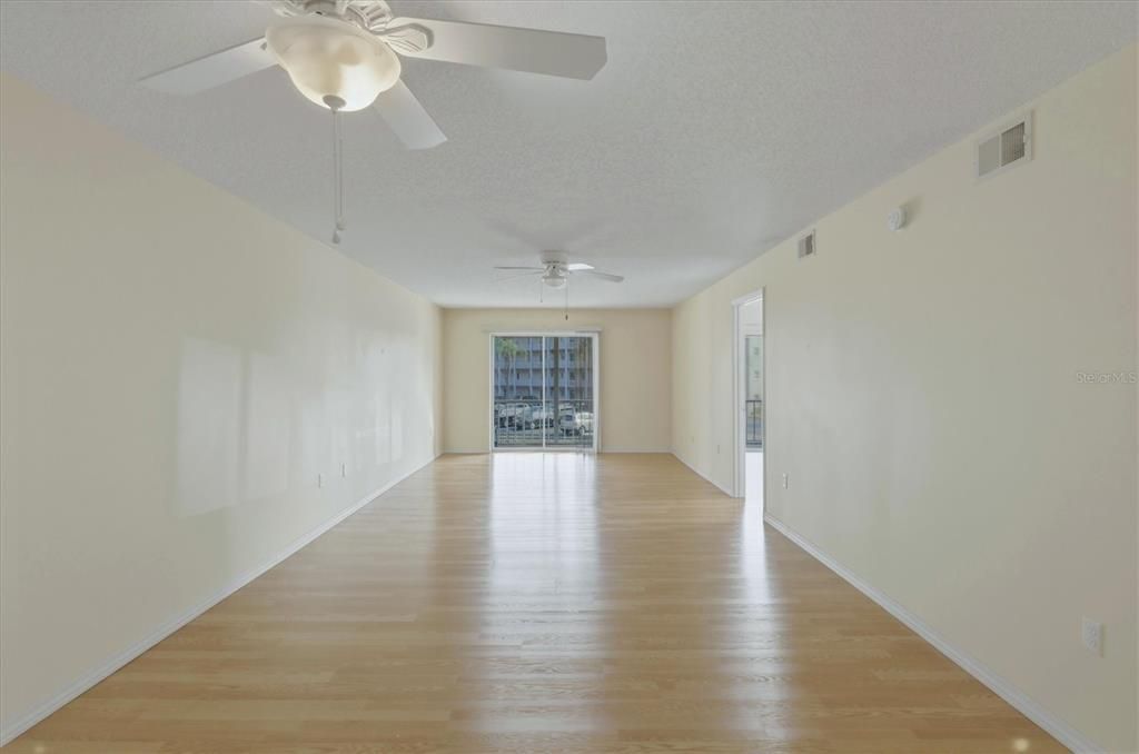 For Rent: $1,500 (2 beds, 2 baths, 1144 Square Feet)
