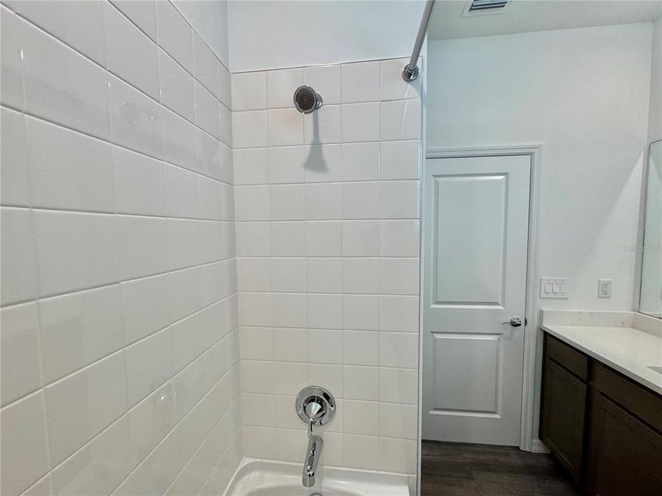 В аренду: $2,295 (3 спален, 2 ванн, 1564 Квадратных фут)