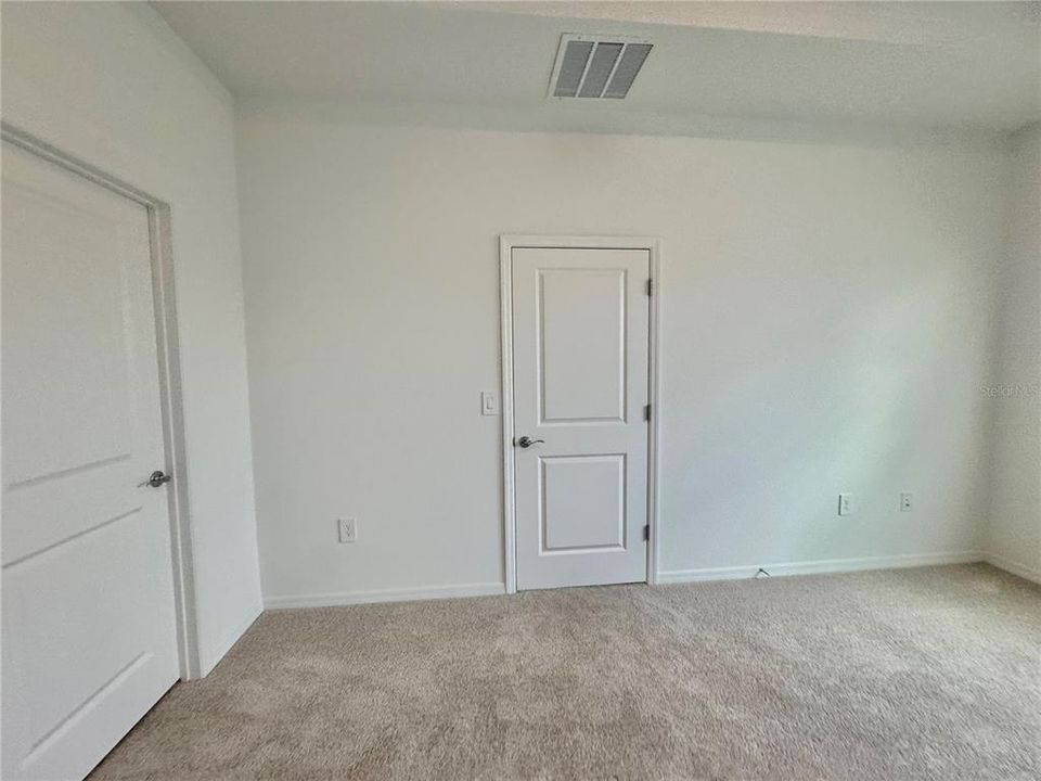 В аренду: $2,295 (3 спален, 2 ванн, 1564 Квадратных фут)