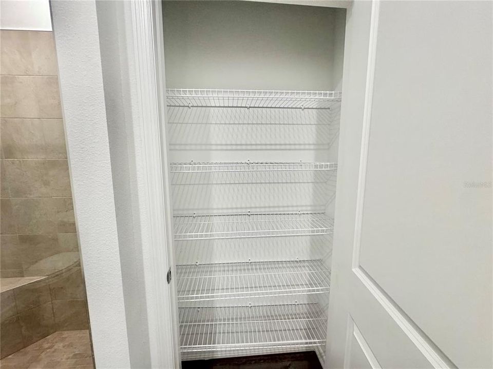 В аренду: $2,295 (3 спален, 2 ванн, 1564 Квадратных фут)