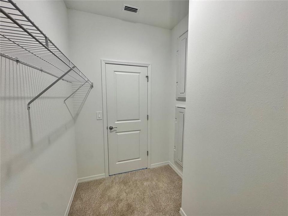 В аренду: $2,295 (3 спален, 2 ванн, 1564 Квадратных фут)