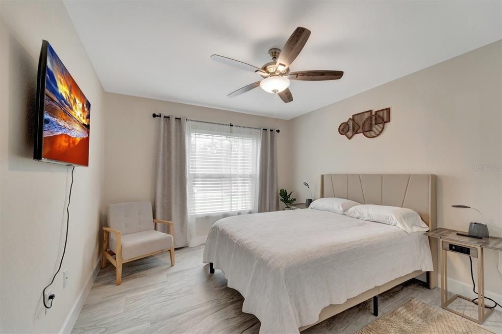 For Sale: $359,000 (3 beds, 2 baths, 1631 Square Feet)