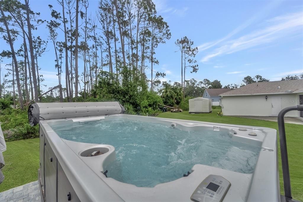 For Sale: $359,000 (3 beds, 2 baths, 1631 Square Feet)