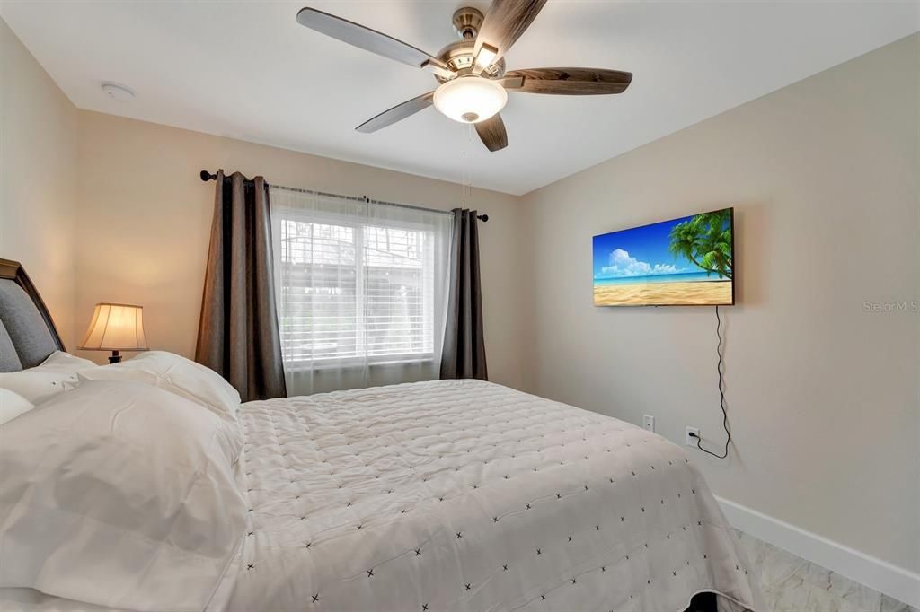 For Sale: $359,000 (3 beds, 2 baths, 1631 Square Feet)