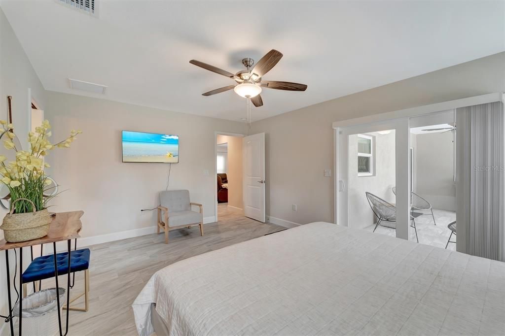 For Sale: $359,000 (3 beds, 2 baths, 1631 Square Feet)