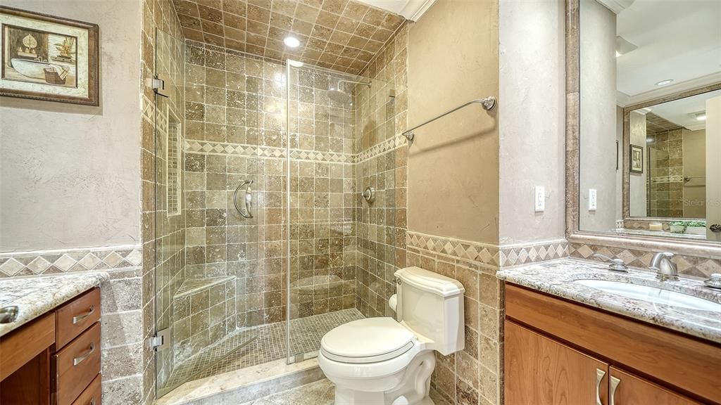 For Sale: $885,000 (2 beds, 2 baths, 1170 Square Feet)