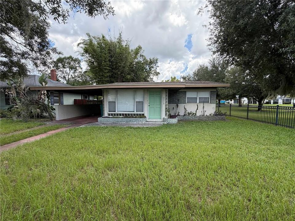 For Rent: $1,795 (2 beds, 1 baths, 972 Square Feet)