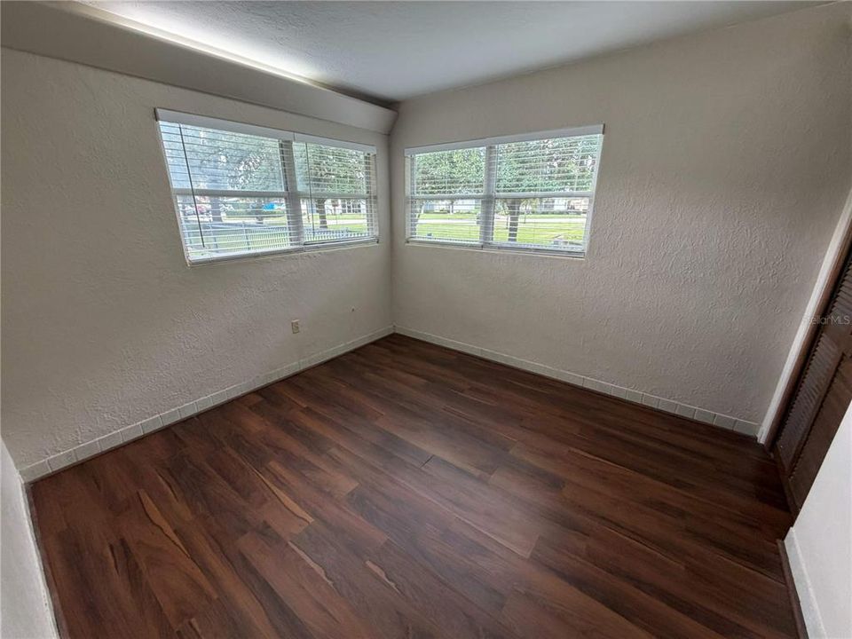 For Rent: $1,795 (2 beds, 1 baths, 972 Square Feet)