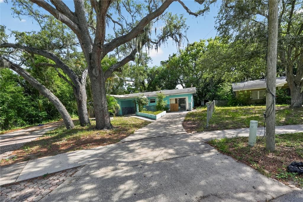 For Sale: $175,000 (2 beds, 2 baths, 1761 Square Feet)