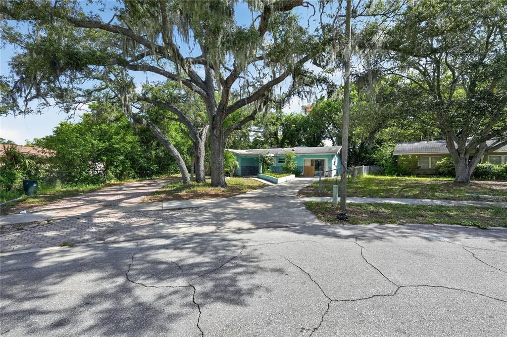 For Sale: $175,000 (2 beds, 2 baths, 1761 Square Feet)