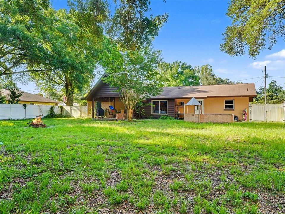 For Sale: $285,000 (3 beds, 2 baths, 1526 Square Feet)