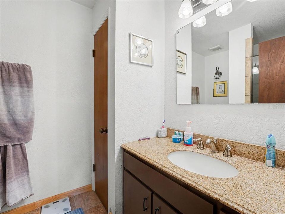 For Sale: $285,000 (3 beds, 2 baths, 1526 Square Feet)