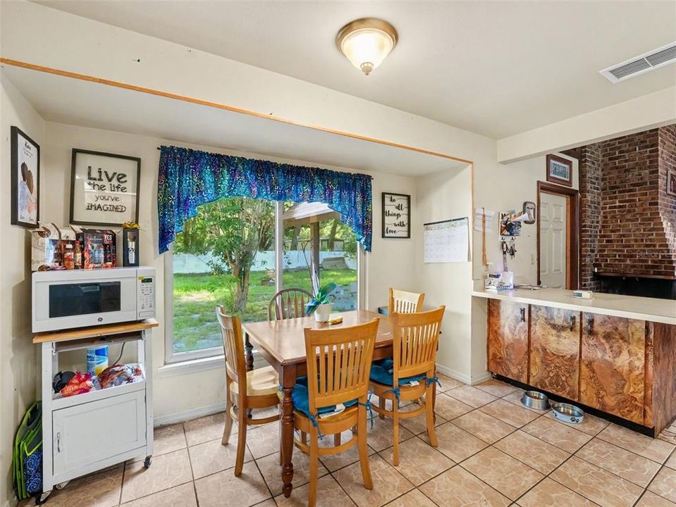 For Sale: $285,000 (3 beds, 2 baths, 1526 Square Feet)