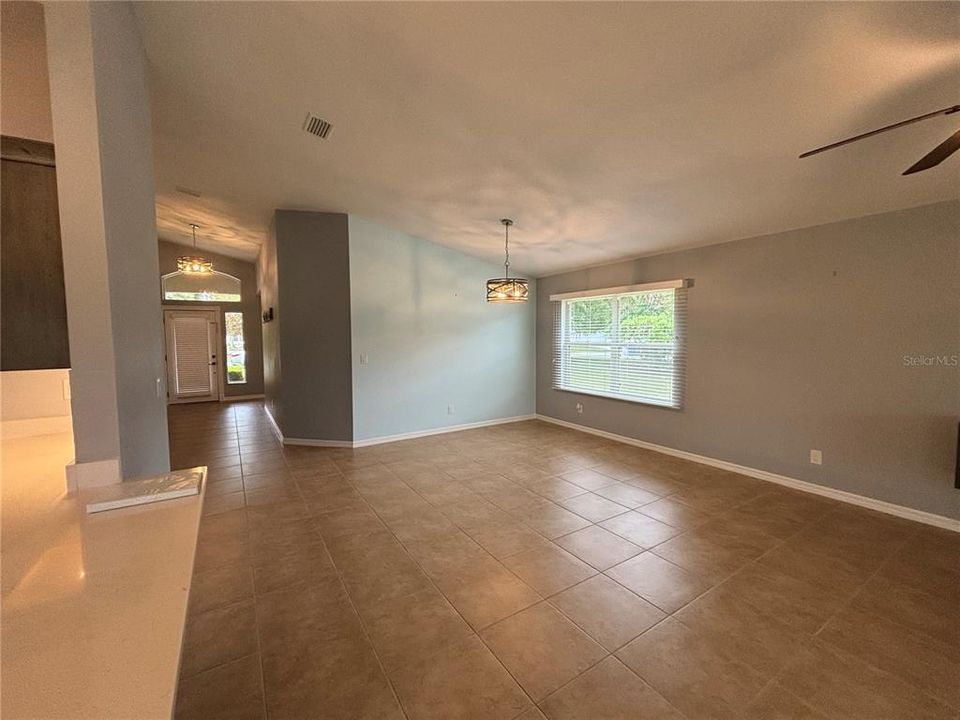 For Sale: $399,000 (3 beds, 2 baths, 1627 Square Feet)